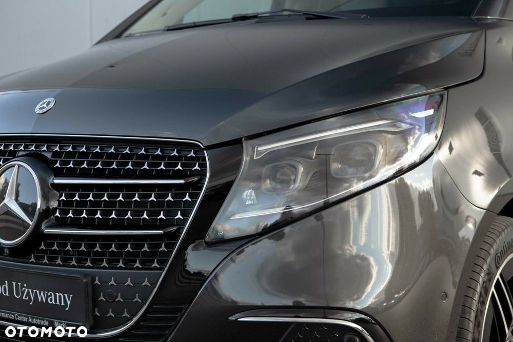 Mercedes-Benz Klasa V - 2