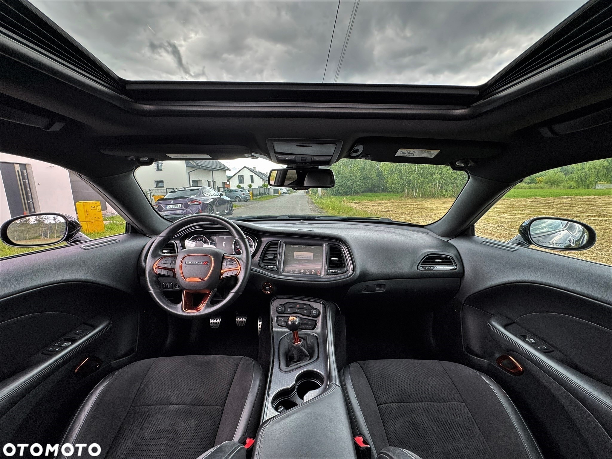 Dodge Challenger - 7