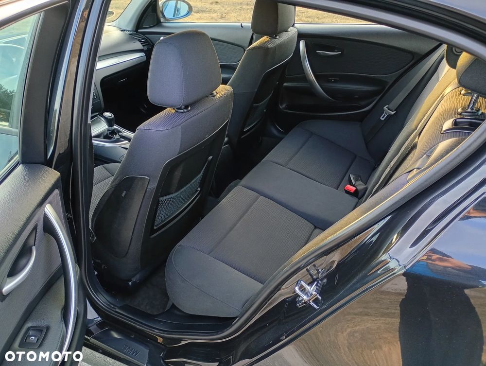 BMW Seria 1 - 24
