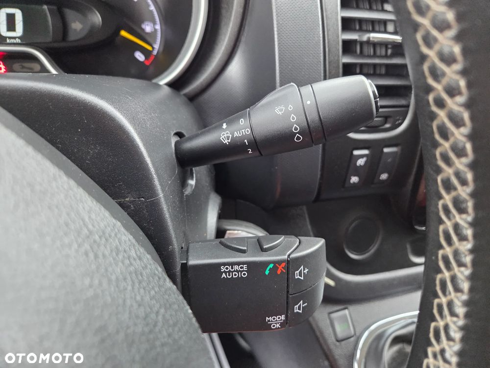 Opel Vivaro 33 900 netto L2 wersja Sportive - 19