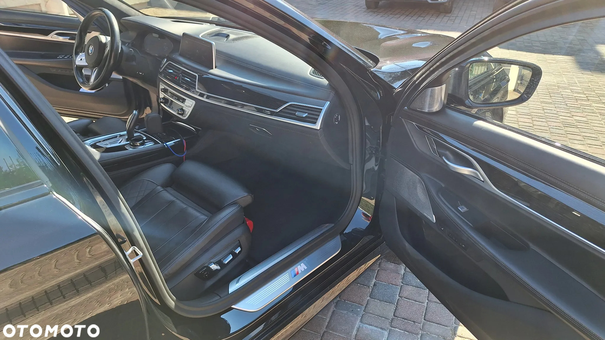 BMW Seria 7 750d xDrive sport - 30