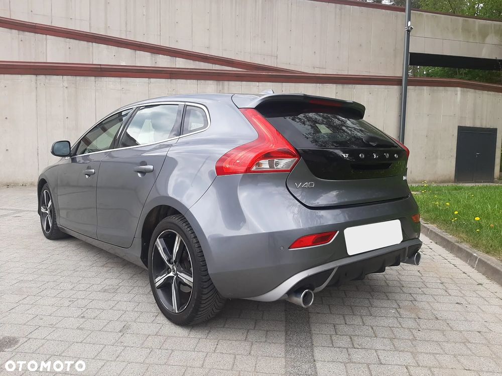 Volvo V40 D3 Geartronic RDesign - 8