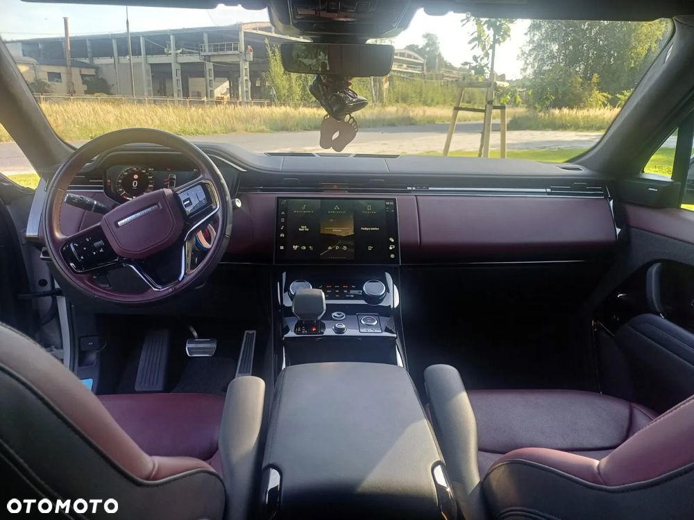 Land Rover Range Rover Sport - 11