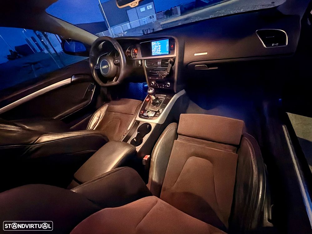 Audi A5 2.0 TDI Business Line Sport - 22