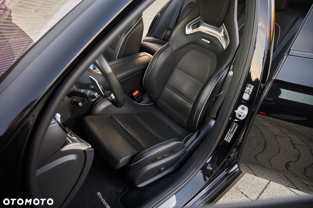 Mercedes-Benz Klasa E AMG 63 S 4-Matic+ - 21