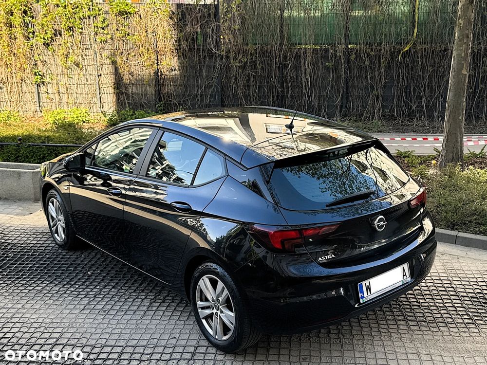 Opel Astra 1.2 T Edition S&S - 4