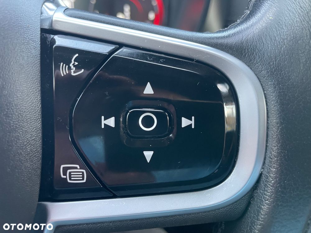 Volvo XC 60 B4 D AWD Geartronic Inscription - 29