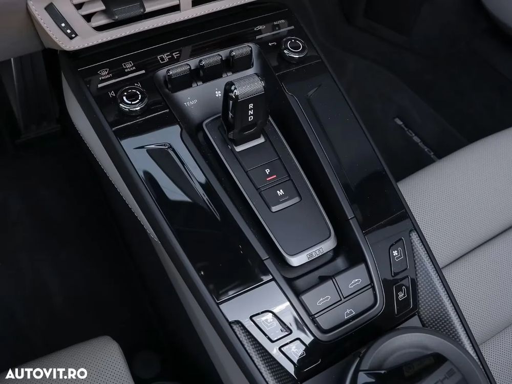 Porsche 911 - 19