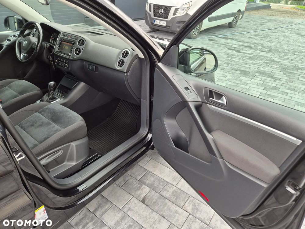 Volkswagen Tiguan 2.0 TDI DPF 4Motion BlueMotion Technology DSG Cup Sport & Style - 23