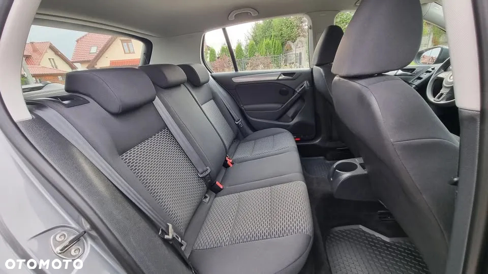 Volkswagen Golf - 14
