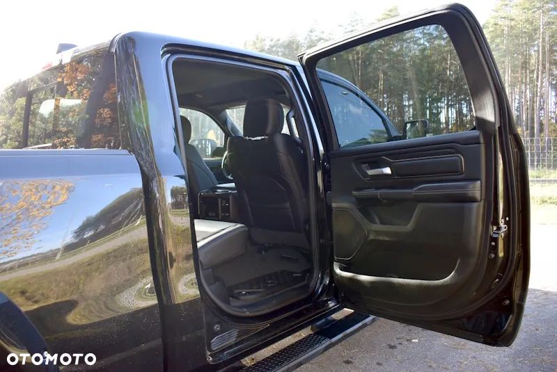 Dodge RAM 1500 5.7 4x4 - 21