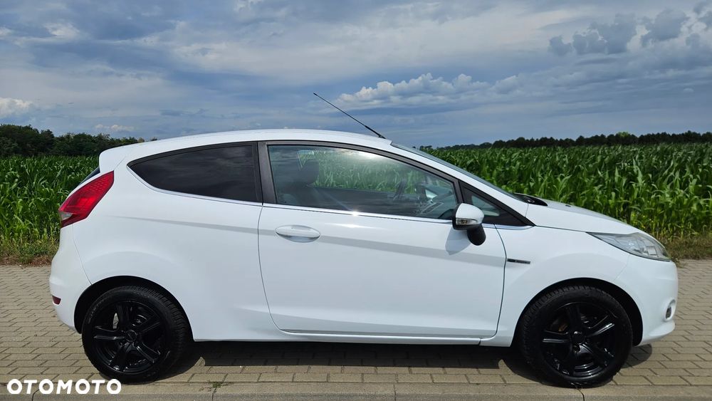 Ford Fiesta 1.25 Titanium - 31