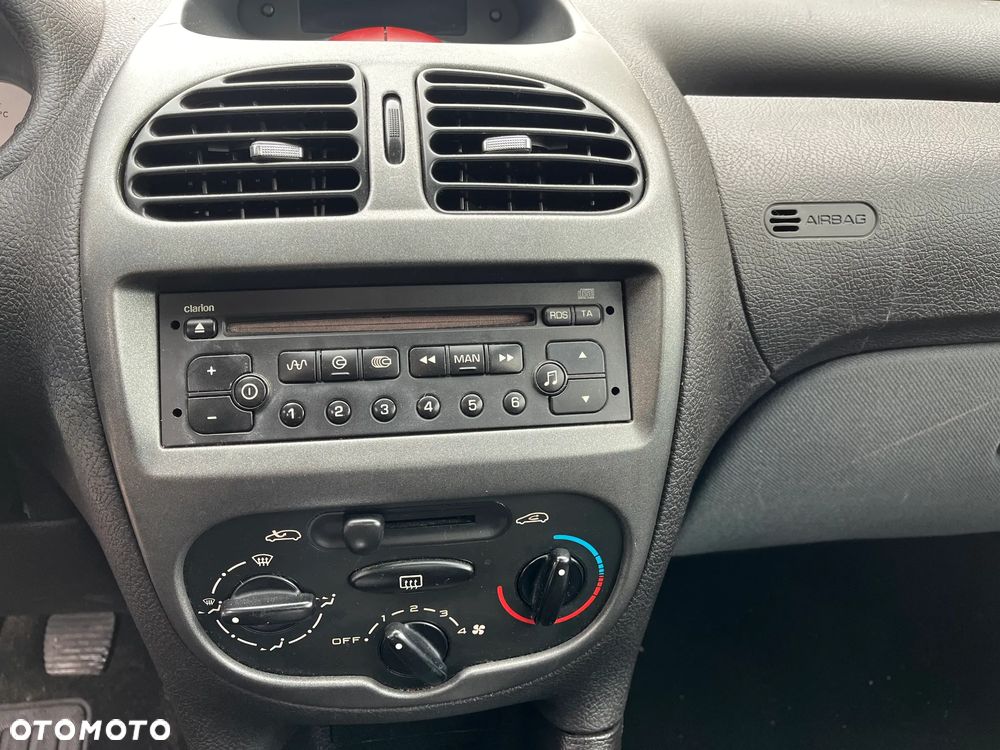 Peugeot 206 CC - 25