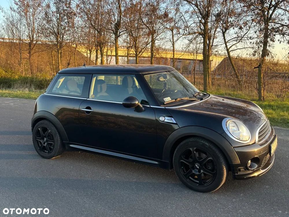 MINI Cooper Standard - 3