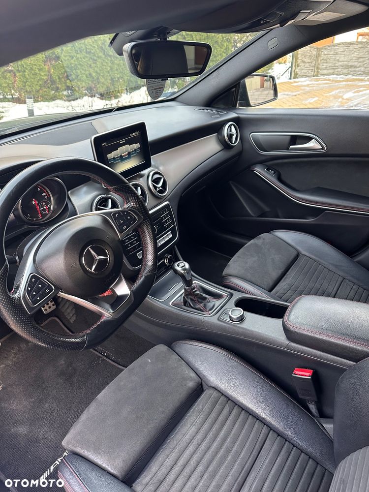 Mercedes-Benz CLA 180 (CDI) d AMG Line - 9