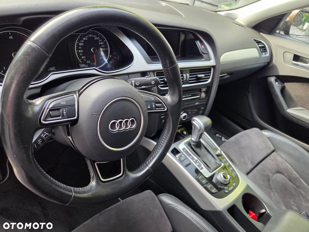 Audi A4 Limousine - 12