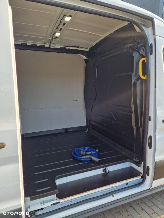 Ford E-Transit - 7