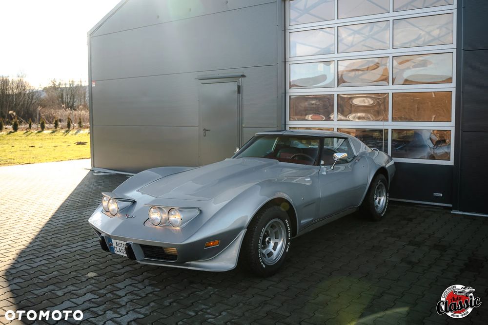 Chevrolet Corvette - 3