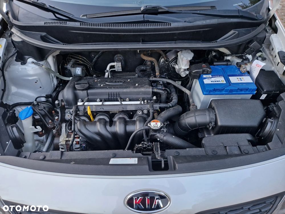 Kia Rio 1.4 Edition 7 - 13
