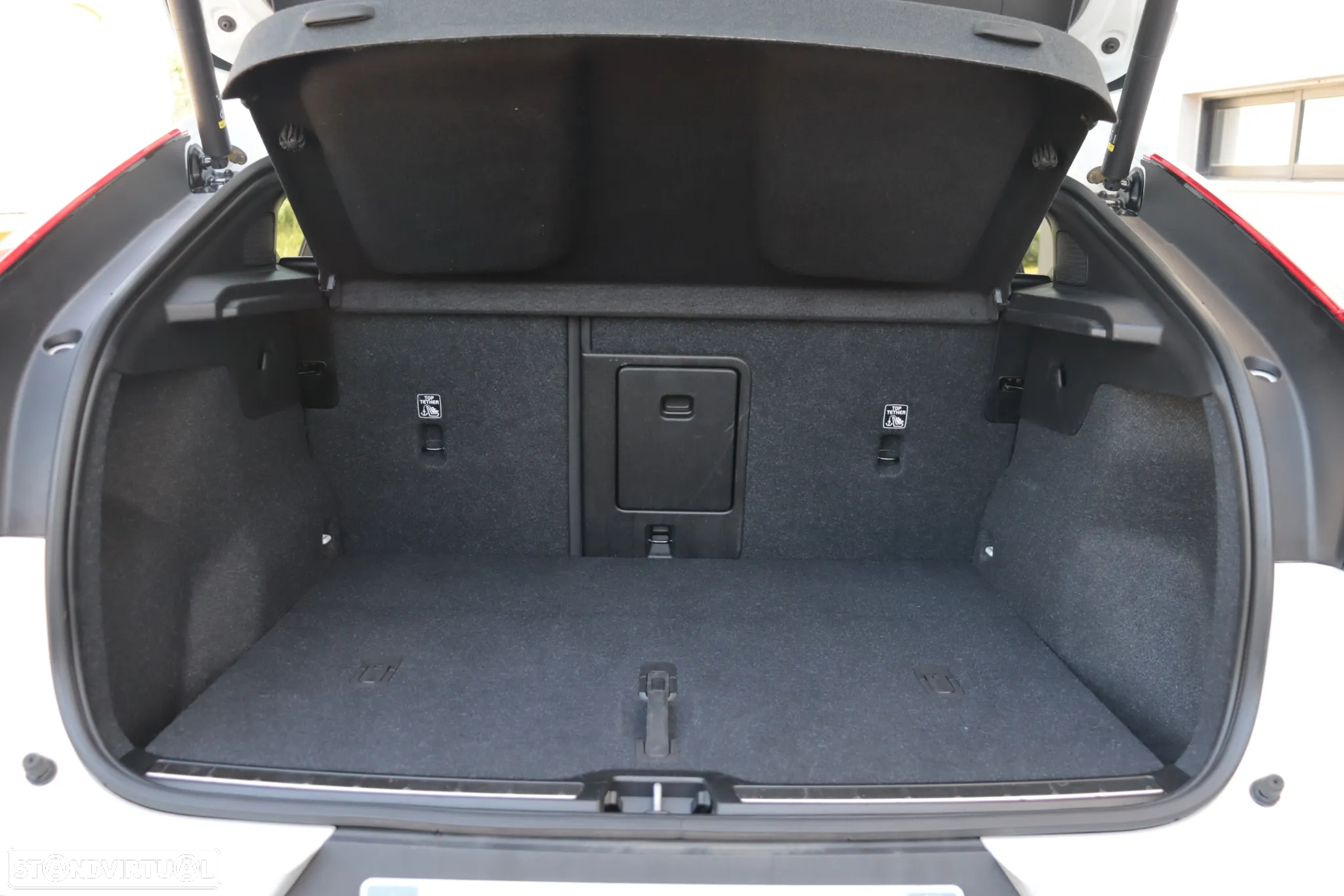 Volvo C40 Recharge Twin Ultimate - 33