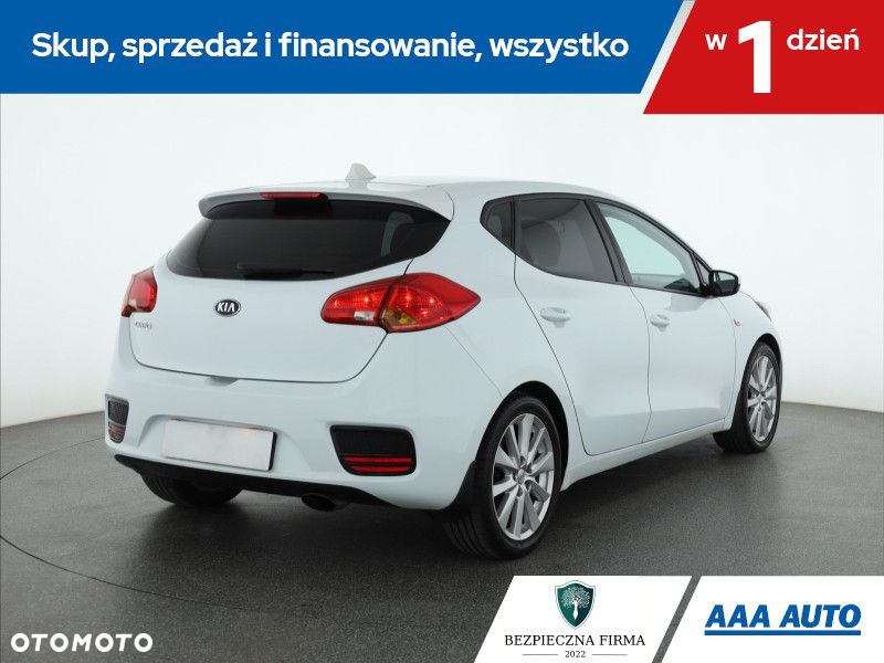 Kia Ceed - 6