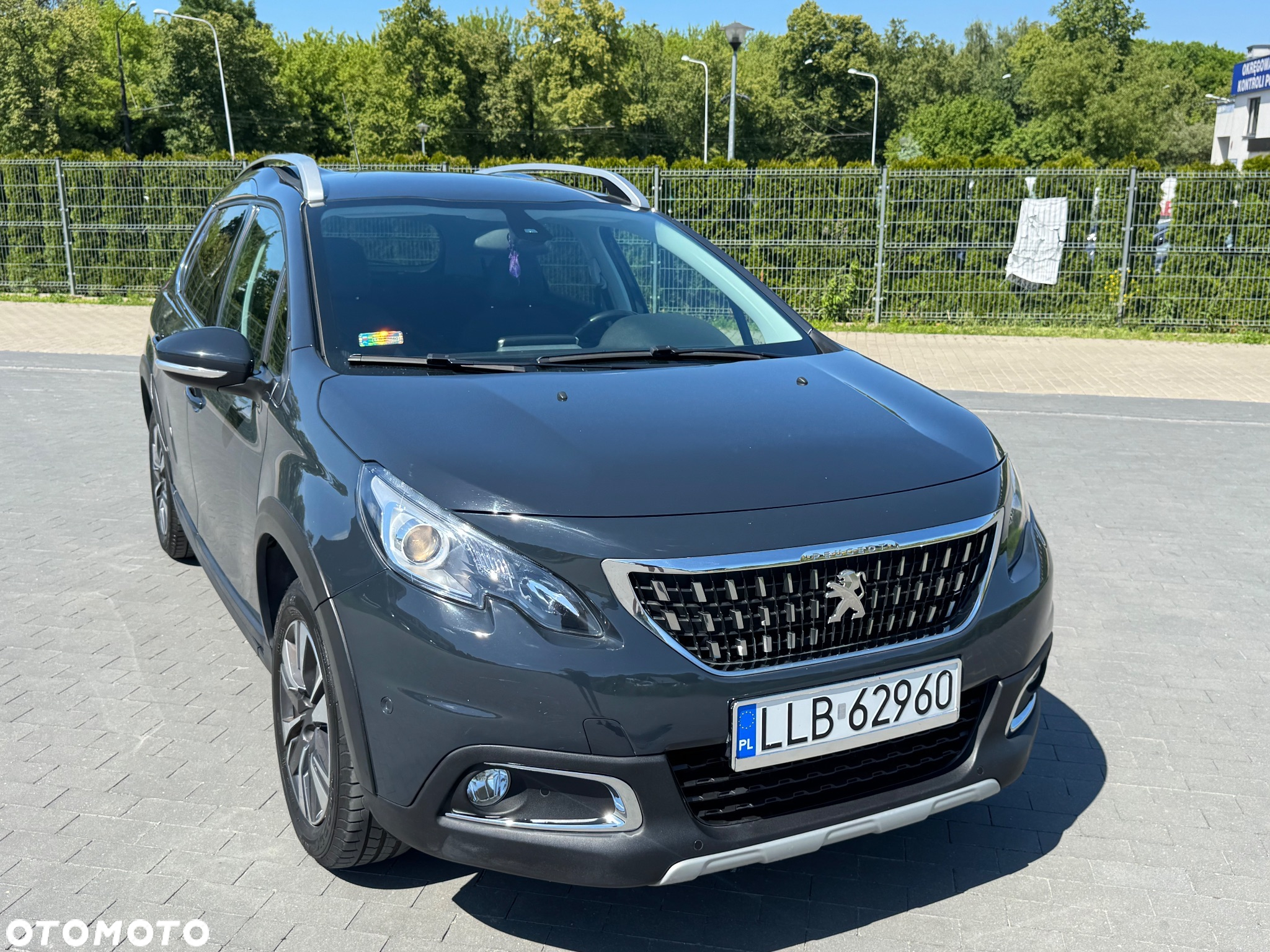 Peugeot 2008 1.2 Pure Tech Active S&S - 6