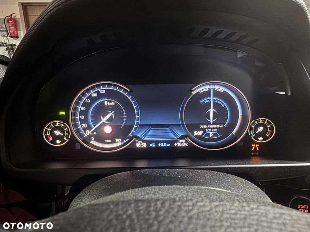 BMW X6 xDrive40d - 23