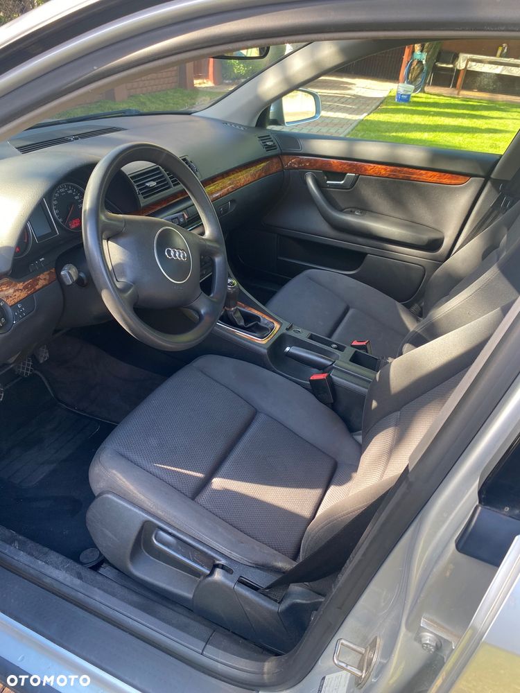Audi A4 Limousine 2 - 11