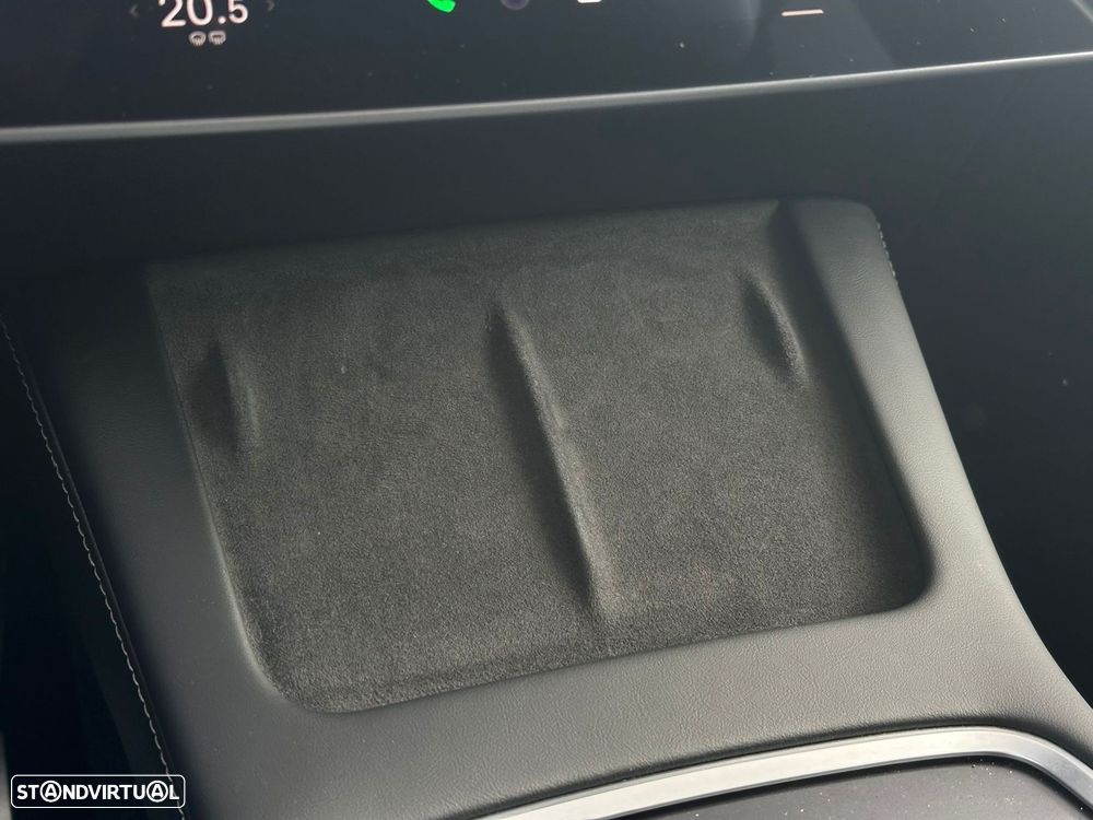 Tesla Model Y Long Range Dual Motor AWD - 22