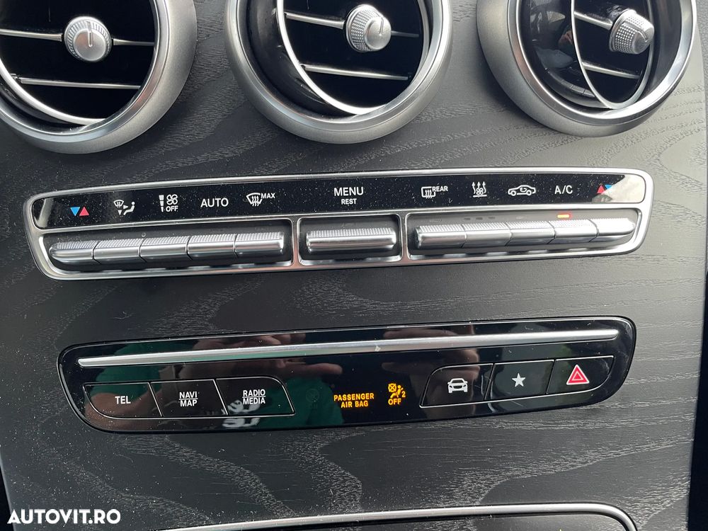 Mercedes-Benz GLC Coupe 300 4MATIC MHEV - 12
