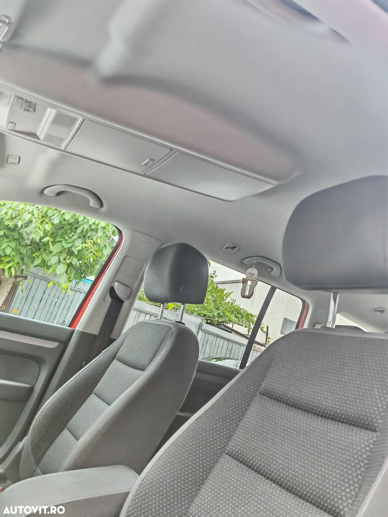 Volkswagen Touran 2.0 TDI DSG Highline - 20