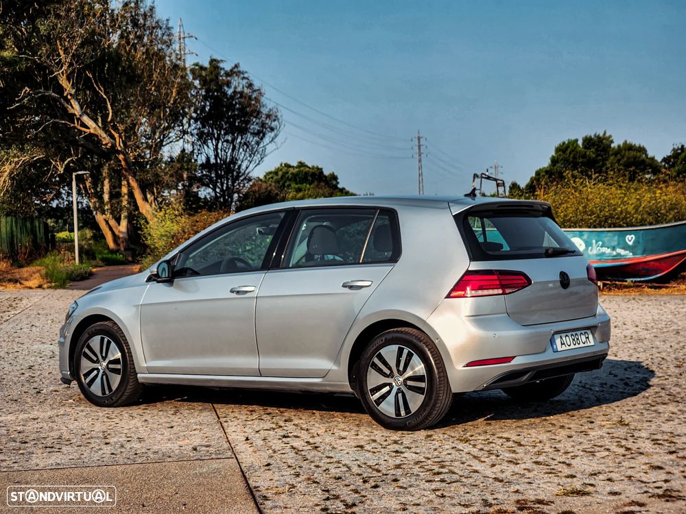VW Golf - 4