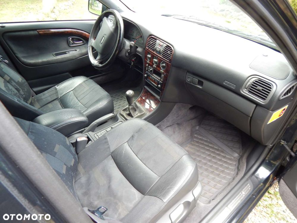 Volvo V40 2.0 Elegance - 12