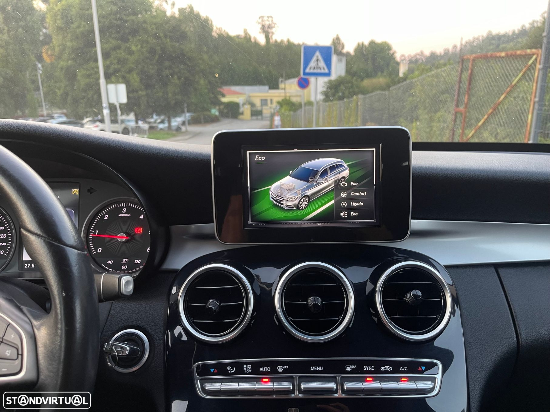 Mercedes-Benz C 200 d Avantgarde Aut. - 23