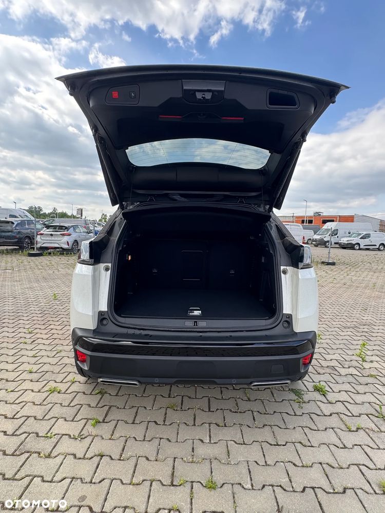 Peugeot 3008 1.6 PureTech HYbrid4 GT Line S&S EAT8 - 9