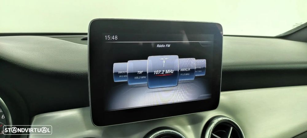 Mercedes-Benz CLA 180 d Shooting Brake AMG Line - 31