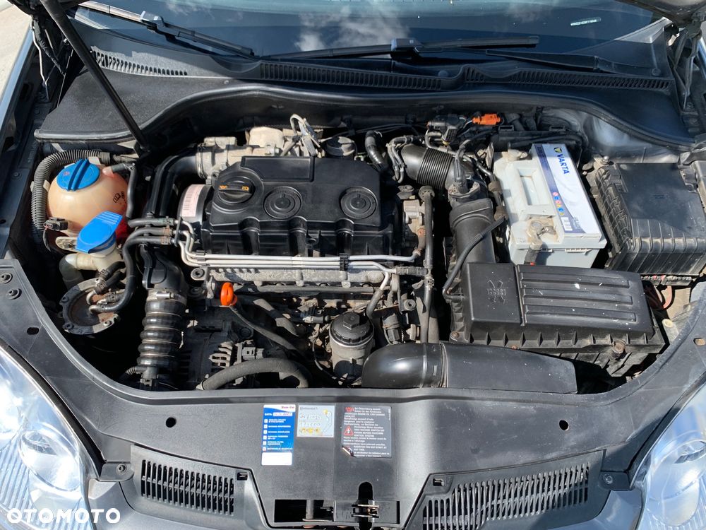 Volkswagen Golf - 20