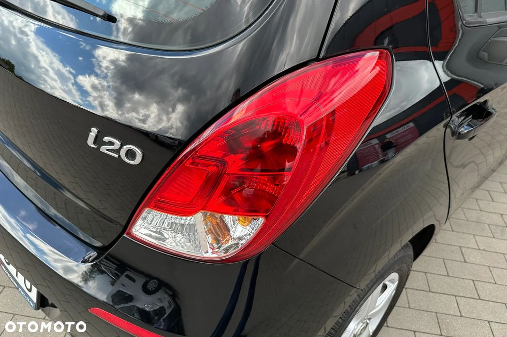 Hyundai i20 - 17