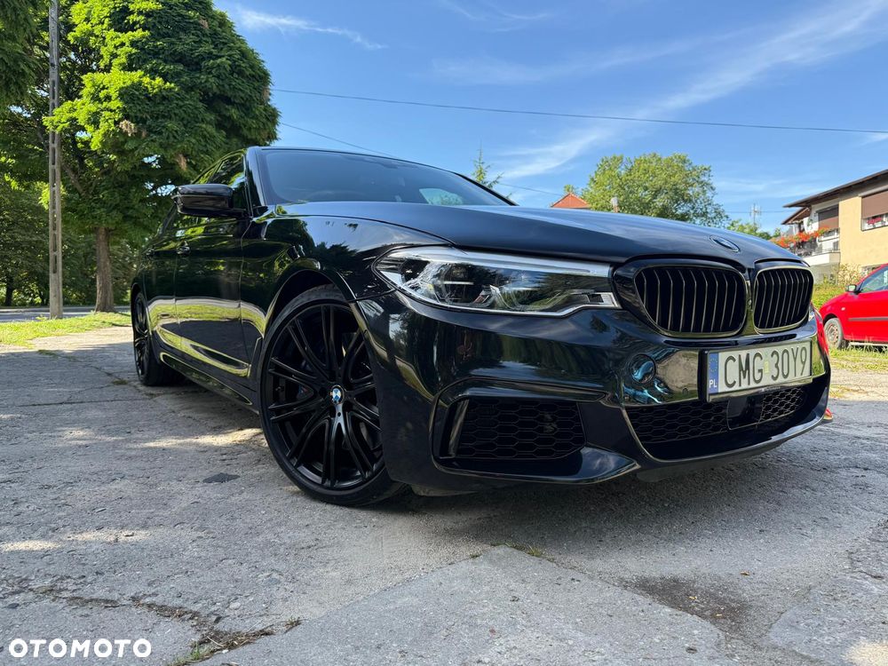 BMW Seria 5 M550i xDrive - 1