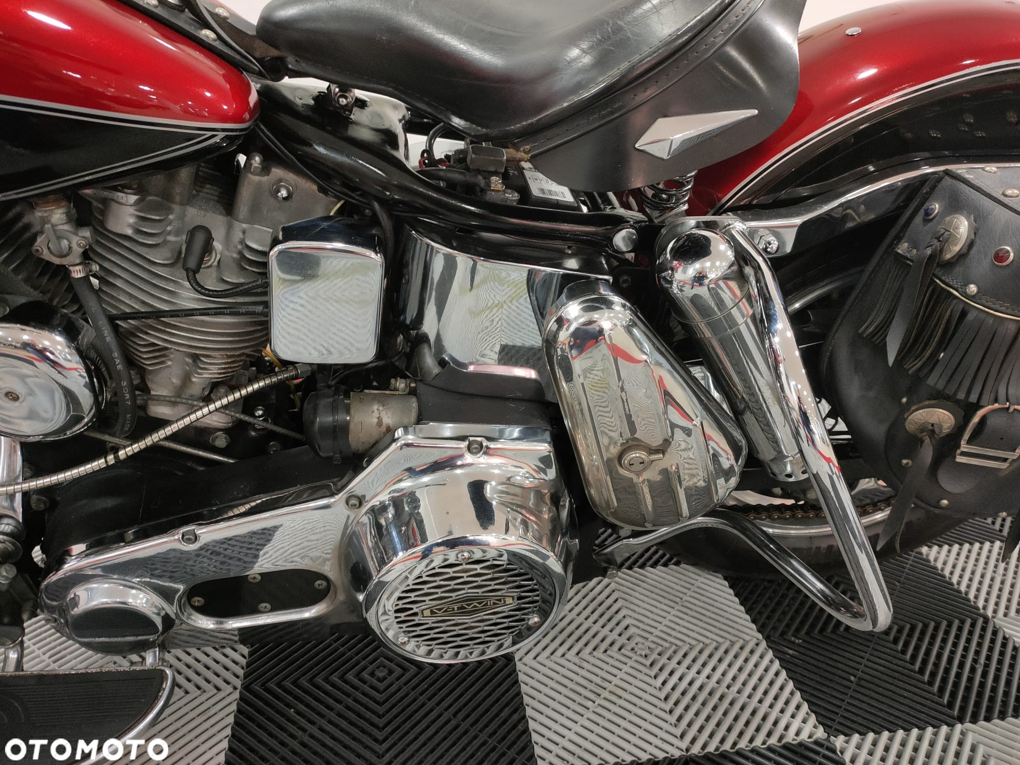 Harley-Davidson FLH Shovelhead - 8