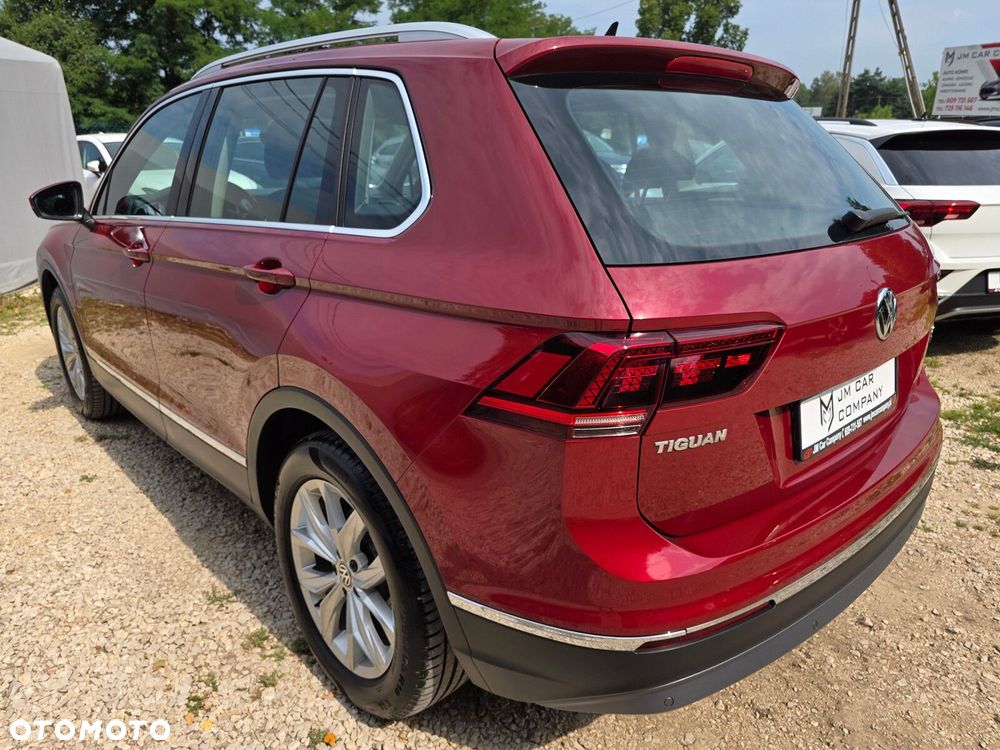 Volkswagen Tiguan - 24