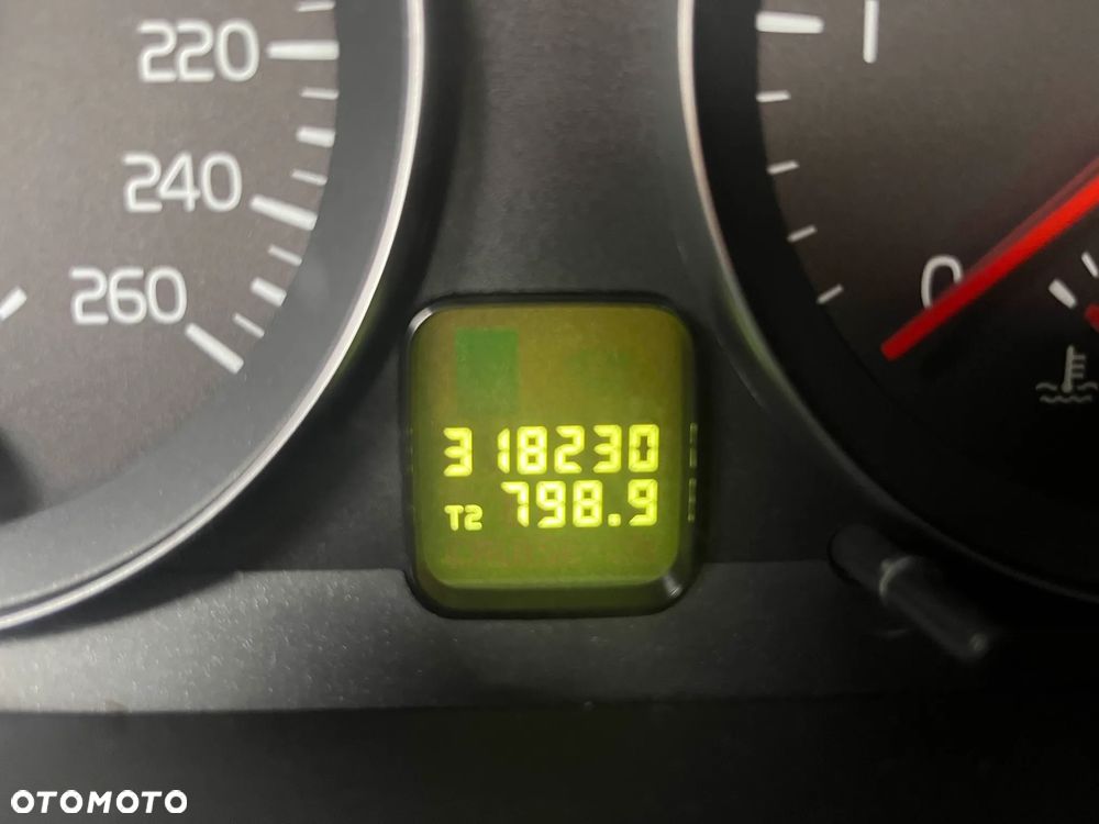 Volvo V50 1.6D DPF DRIVe - 14
