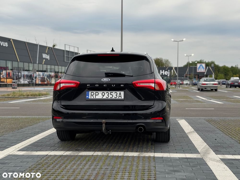 Ford Focus 2.0 EcoBlue Titanium Business - 8