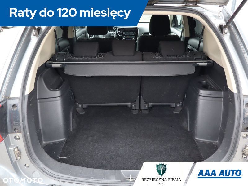 Mitsubishi Outlander - 16