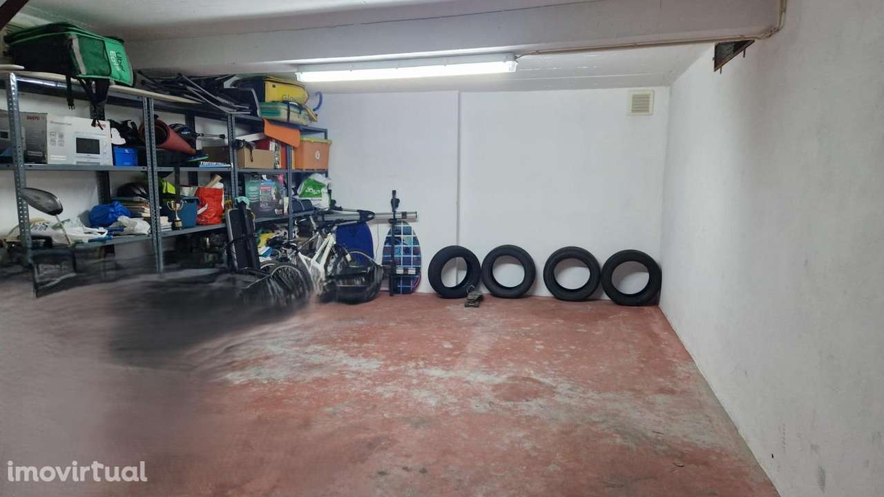Garagem Interior Aranguês - Por baixo do Shopping Aranguês - Grande imagem: 4/4