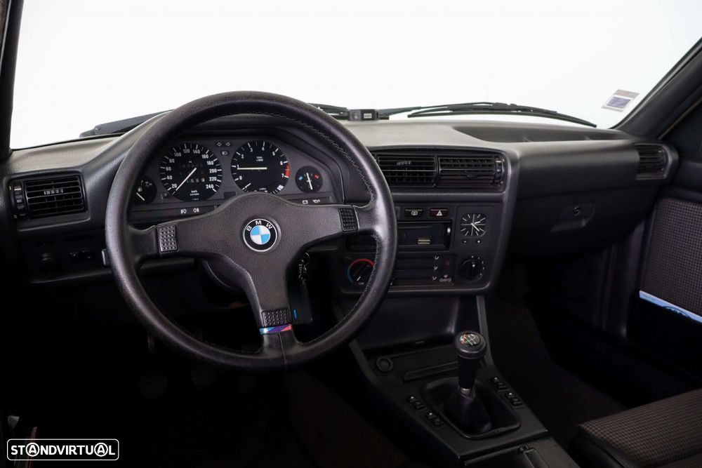 BMW 325 i Cabriolet - 13