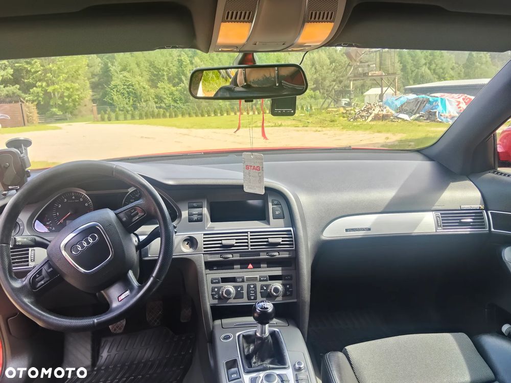 Audi A6 Avant 2.4 quattro - 9