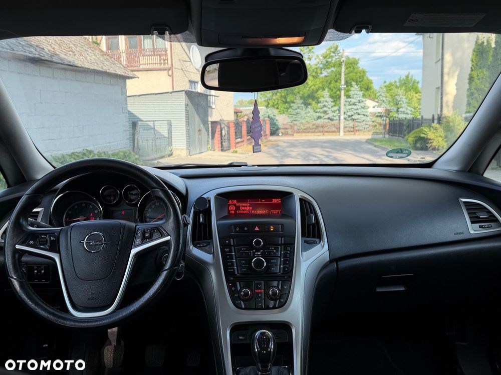 Opel Astra 1.6 150 Jahre - 11
