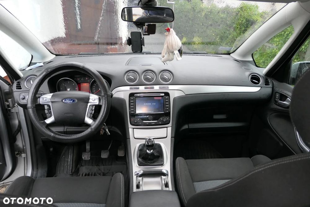 Ford S-Max 2.0 TDCi DPF Titanium - 24