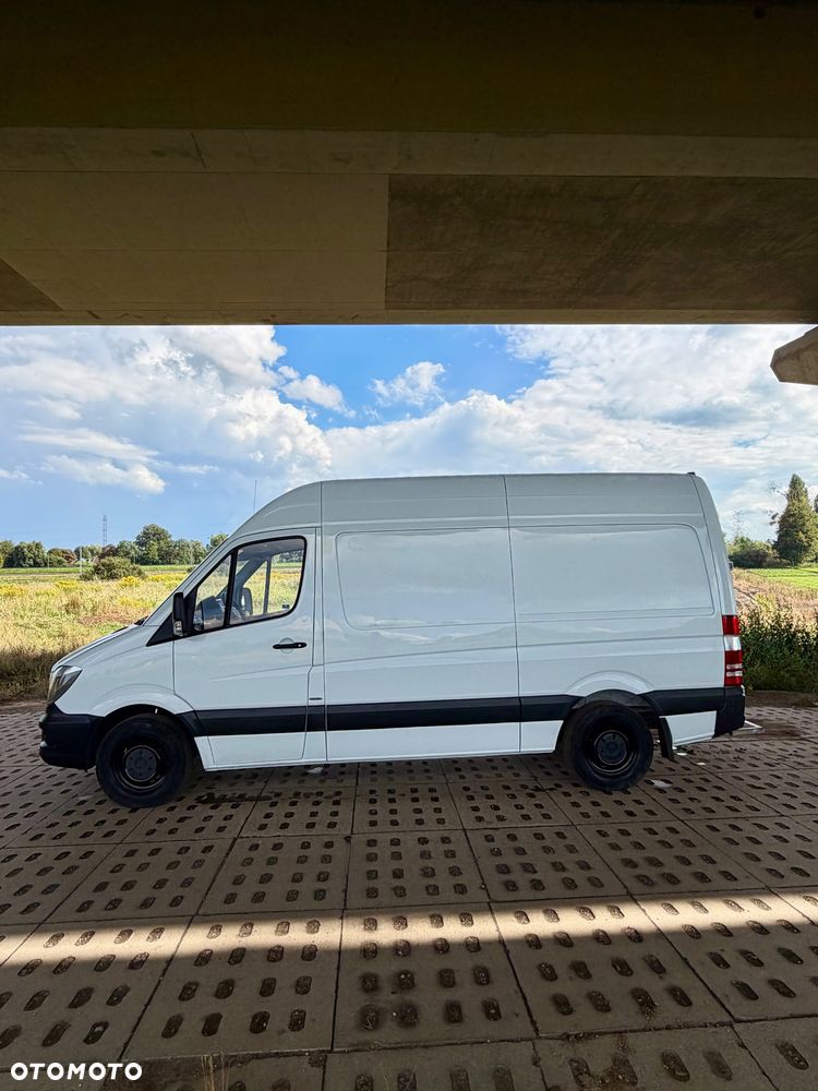 Mercedes-Benz Sprinter - 4